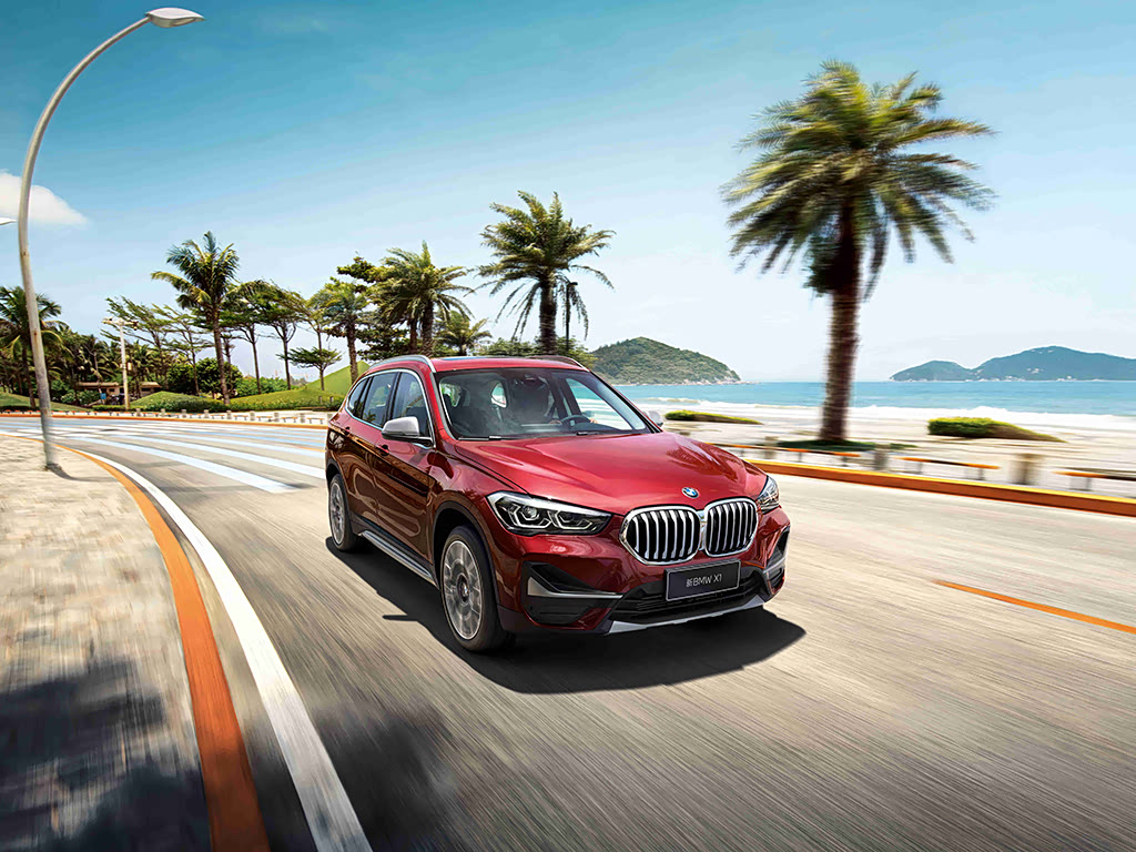 BMW X1 — 4