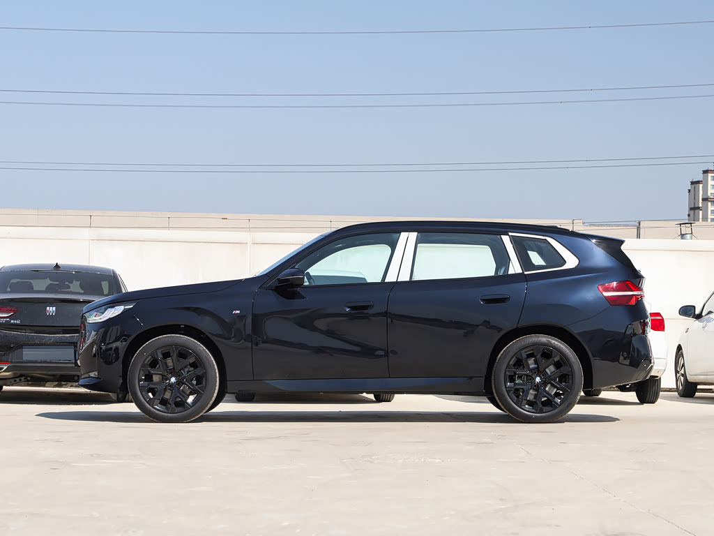 BMW X3 — 4