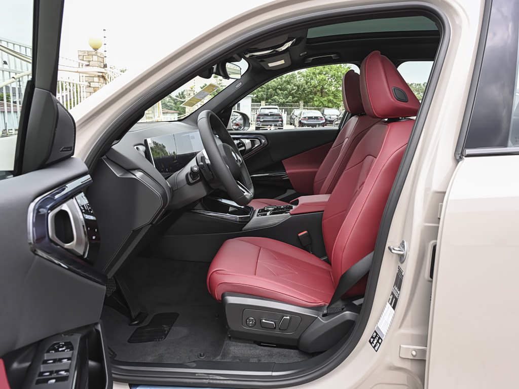 BMW X3 — 8