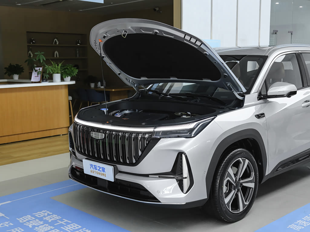 Geely Boyue L — 4