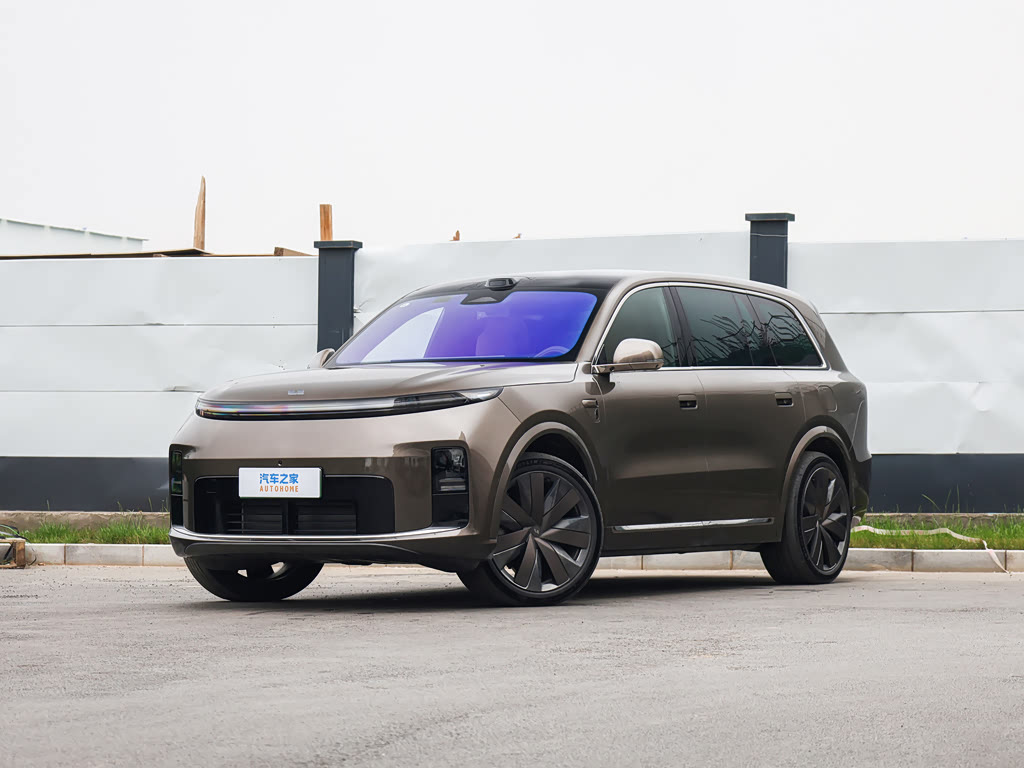 Li Auto 9U — 8