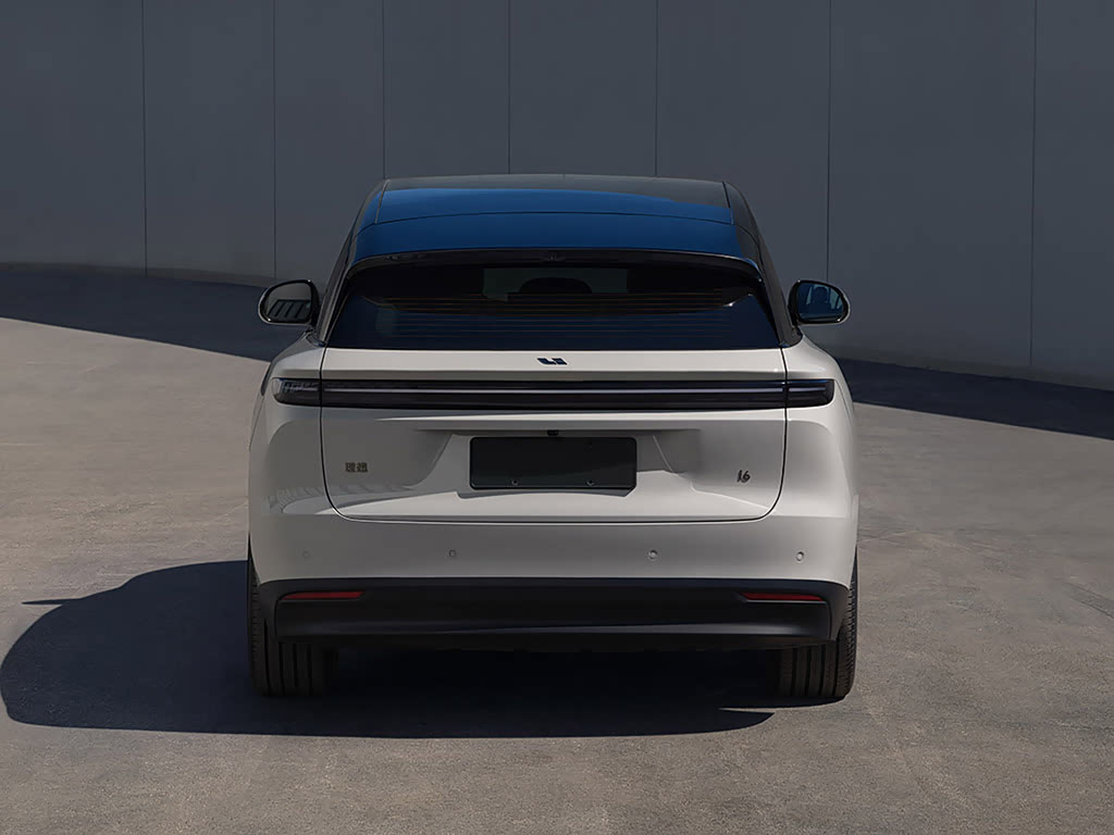Li Auto i6 — 7