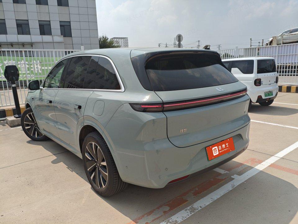 2025 Li Auto L6 Max — 3