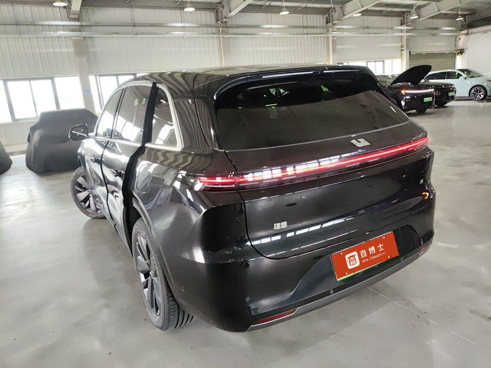 2025 Li Auto L6 Max — 3