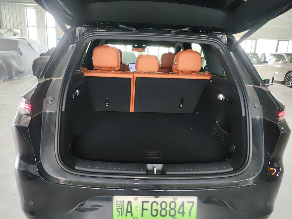 2025 Li Auto L6 Max — 7