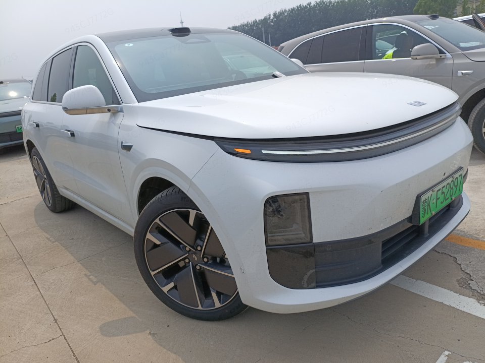 2025 Li Auto L6 Max — 2