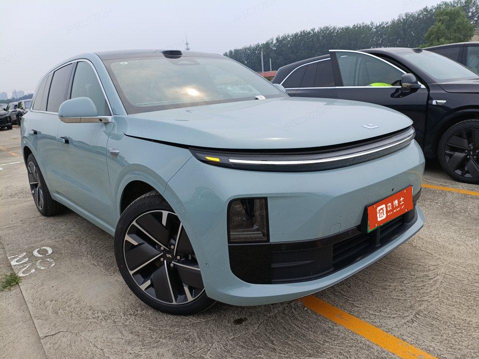 2025 Li Auto L6 Max — 2