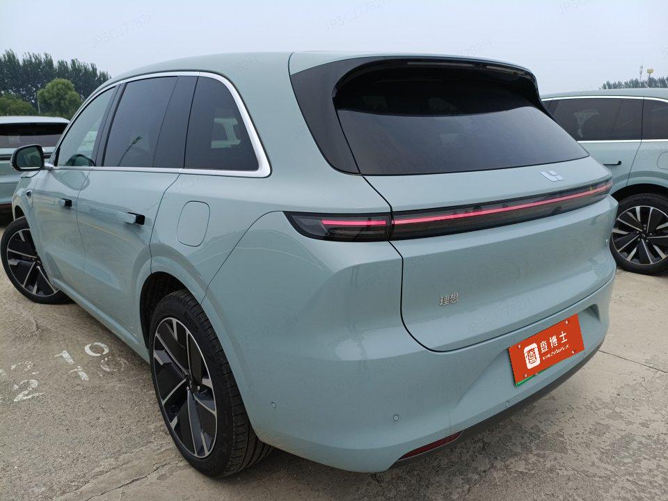 2025 Li Auto L6 Max — 3