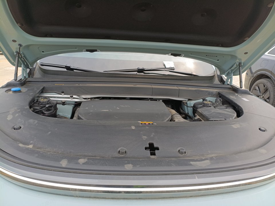 2025 Li Auto L6 Max — 8