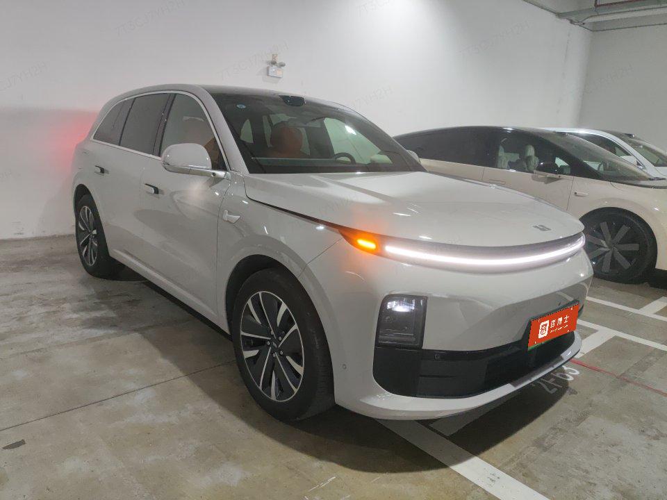 2025 Li Auto L6 Max — 2