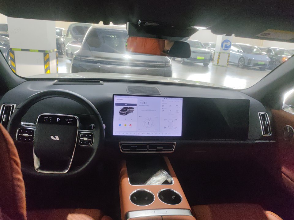 2025 Li Auto L6 Max — 5