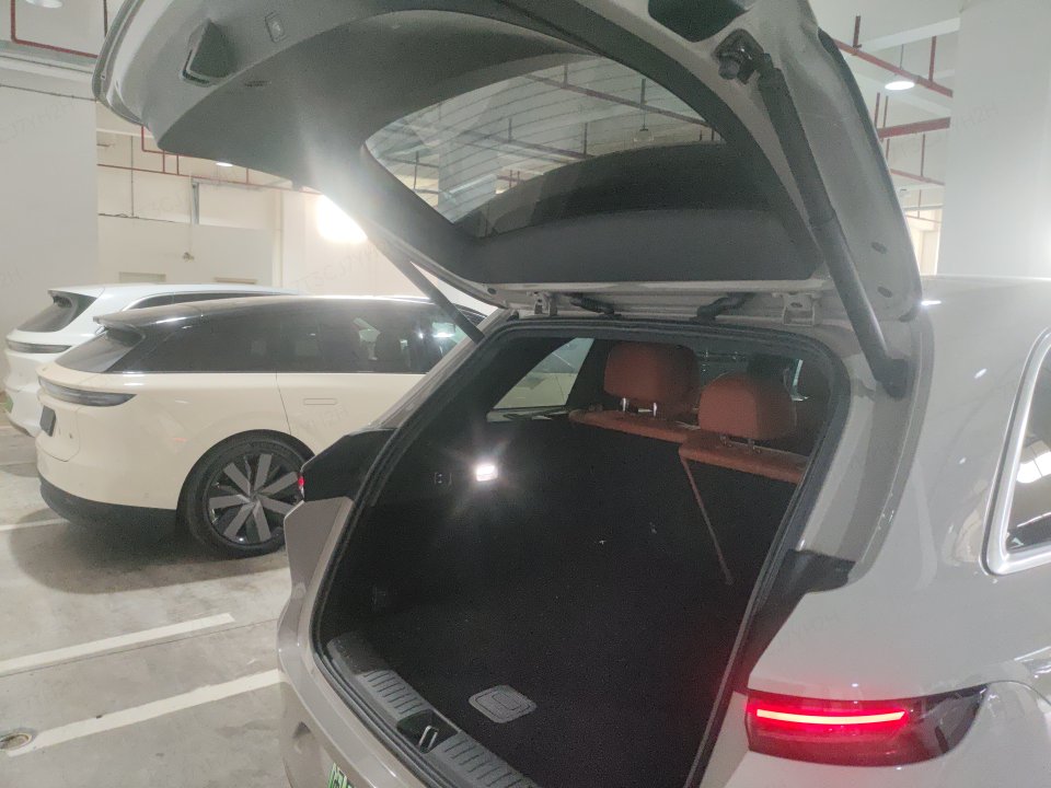2025 Li Auto L6 Max — 7