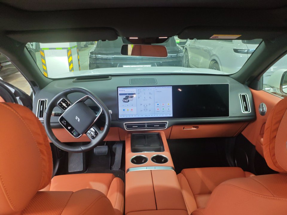 2025 Li Auto L6 Max — 5