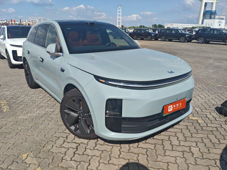 2025 Li Auto L6 Max — 2