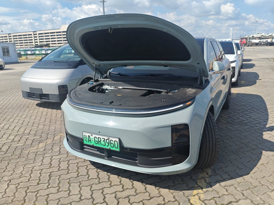 2025 Li Auto L6 Max — 8