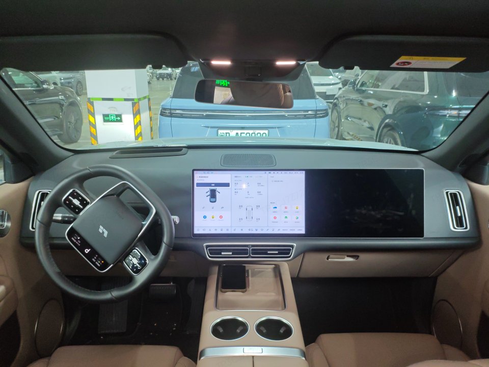 2025 Li Auto L6 Max — 5