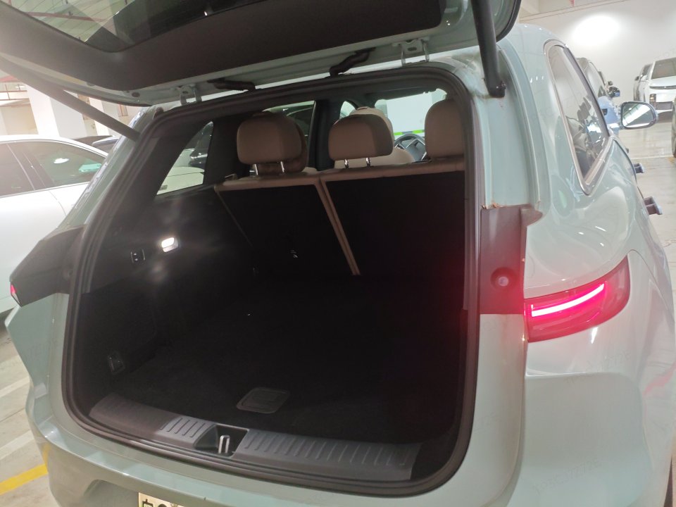 2025 Li Auto L6 Max — 7