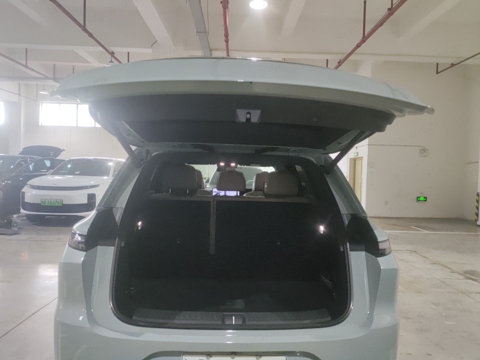 2025 Li Auto L6 Max — 7