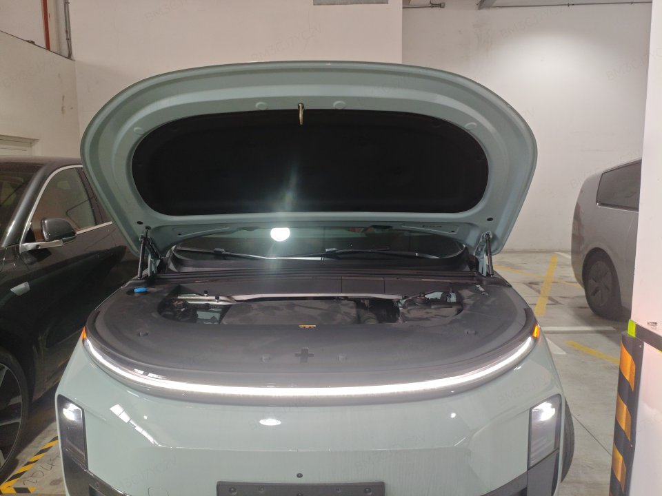 2025 Li Auto L6 Max — 8