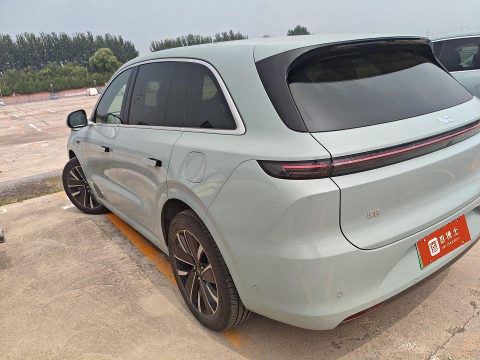 2025 Li Auto L6 Max — 3