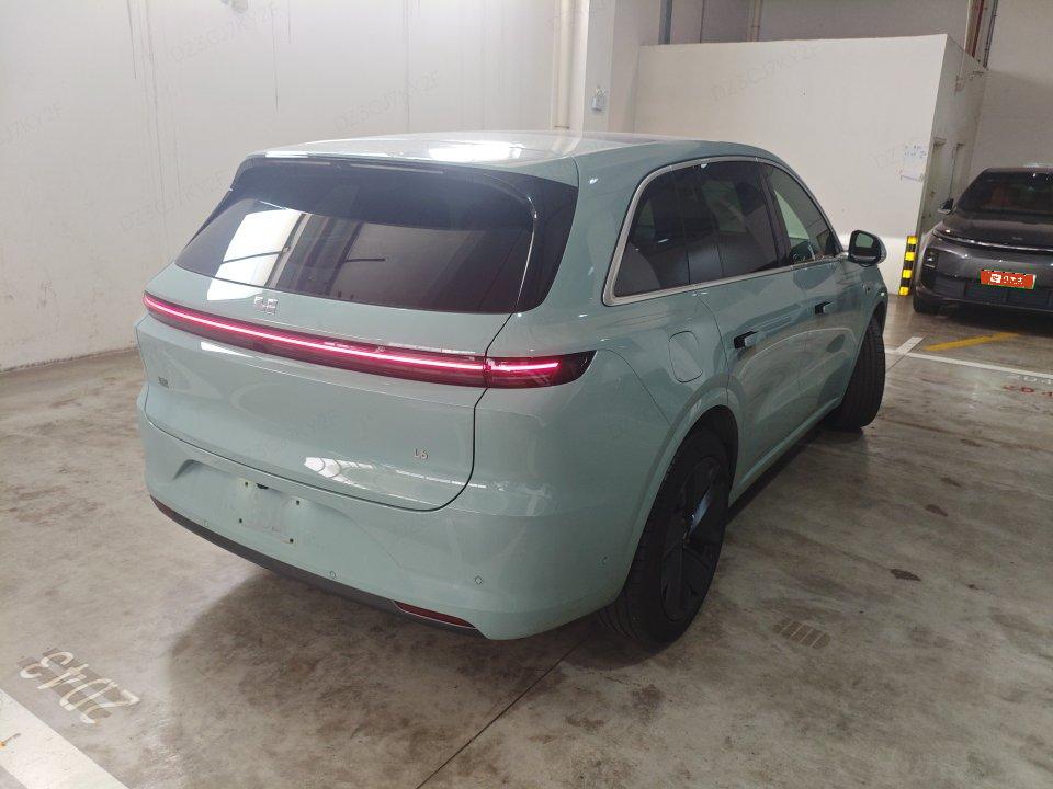 2025 Li Auto L6 Max — 4
