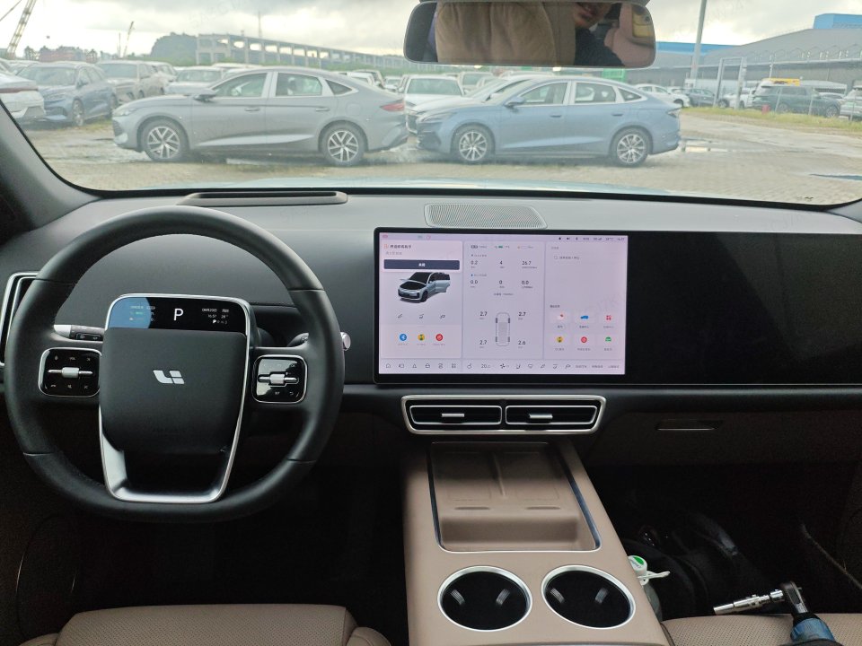 2025 Li Auto L6 Max — 5