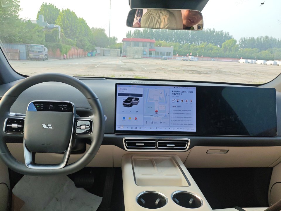 2025 Li Auto L6 Max — 5