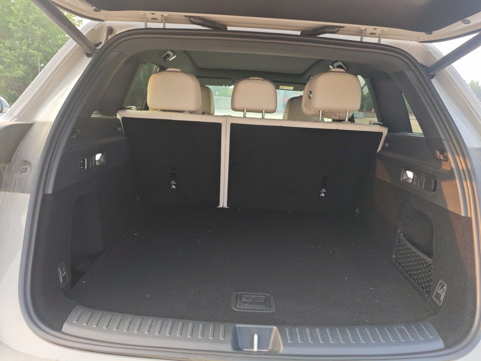 2025 Li Auto L6 Max — 7