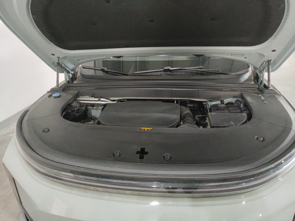 2025 Li Auto L6 Max — 8