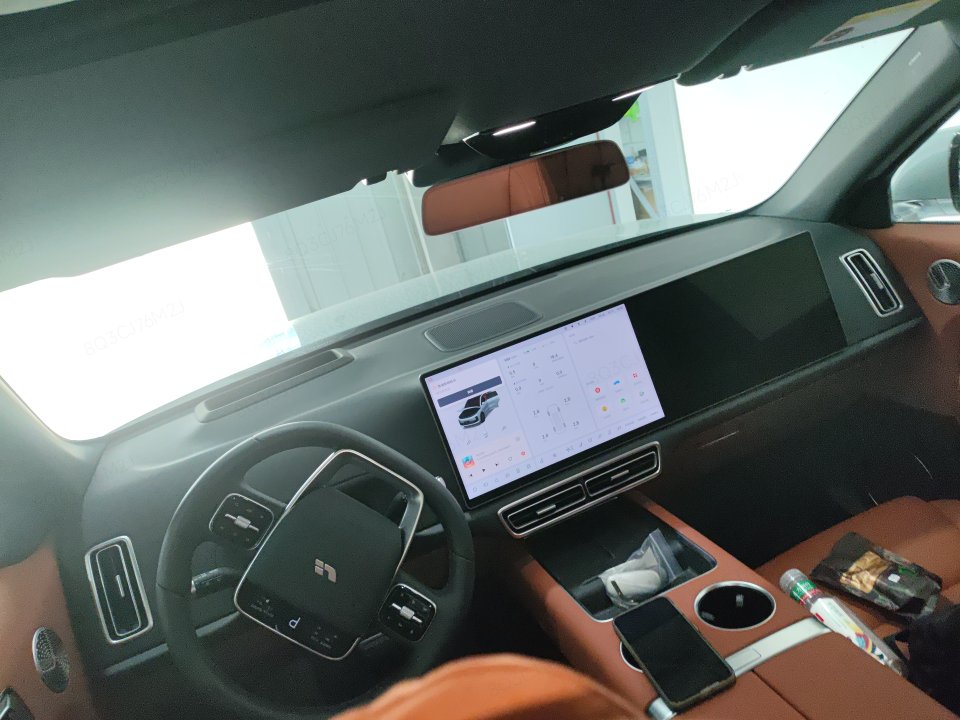 2025 Li Auto L6 Max — 5