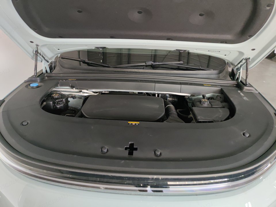 2025 Li Auto L6 Max — 8