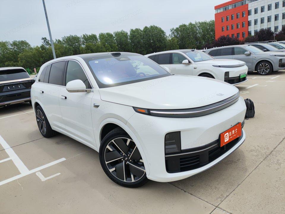 2025 Li Auto L7 Max — 2