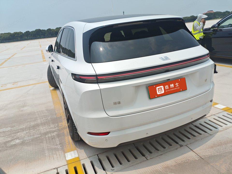 2025 Li Auto L7 Ultra — 3