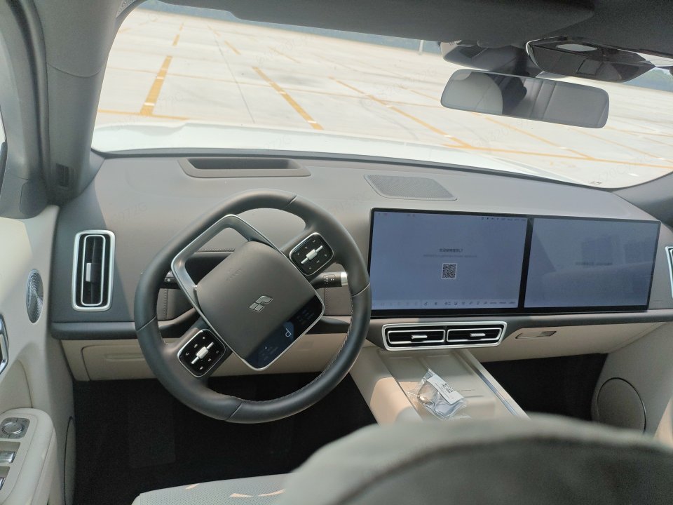 2025 Li Auto L7 Ultra — 5