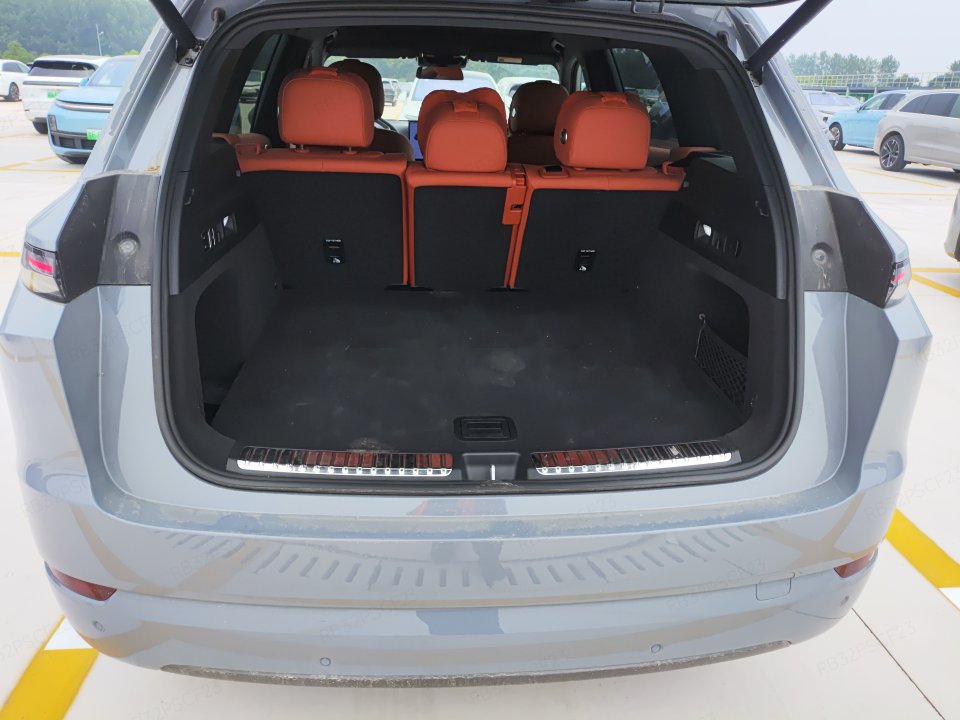 2025 Li Auto L7 Ultra — 7
