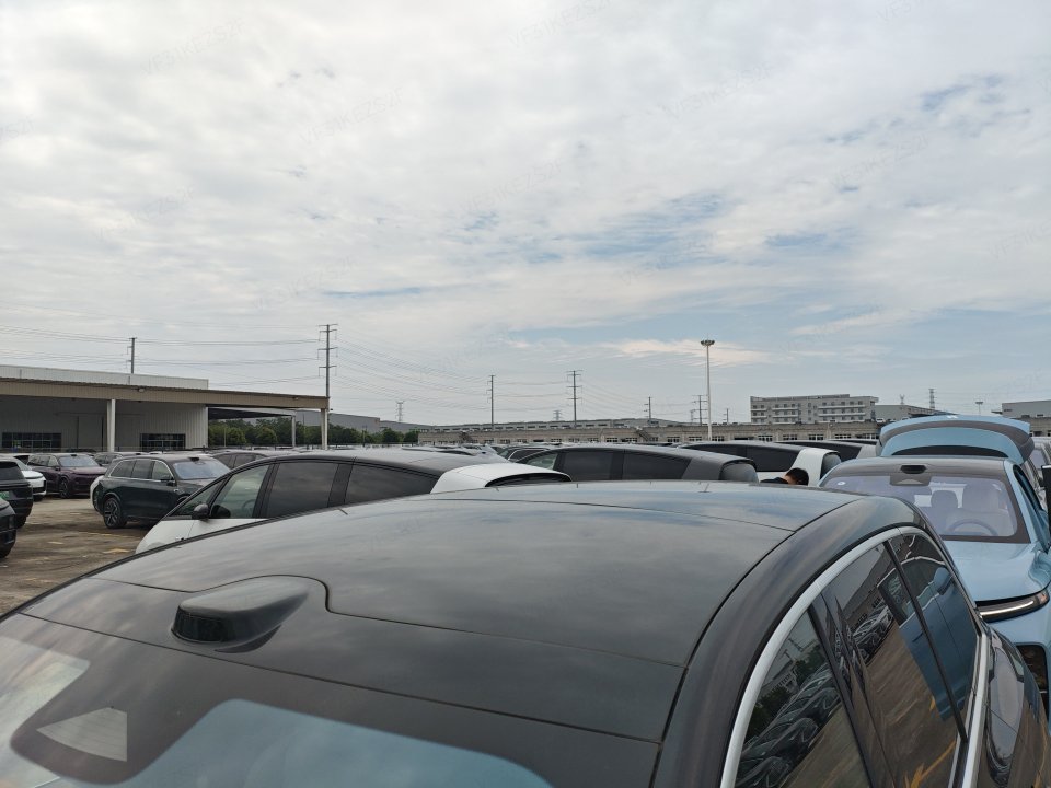 2025 Li Auto L8 Max — 9