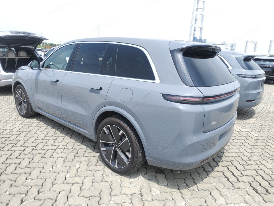 2025 Li Auto L8 Max — 3