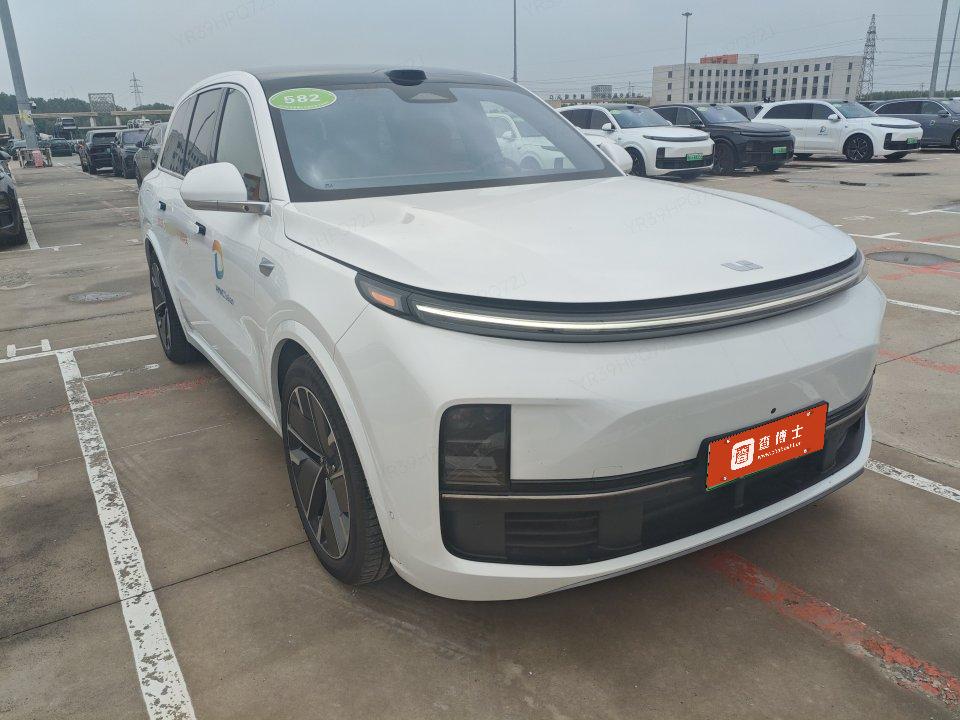 2025 Li Auto L8 Max — 2