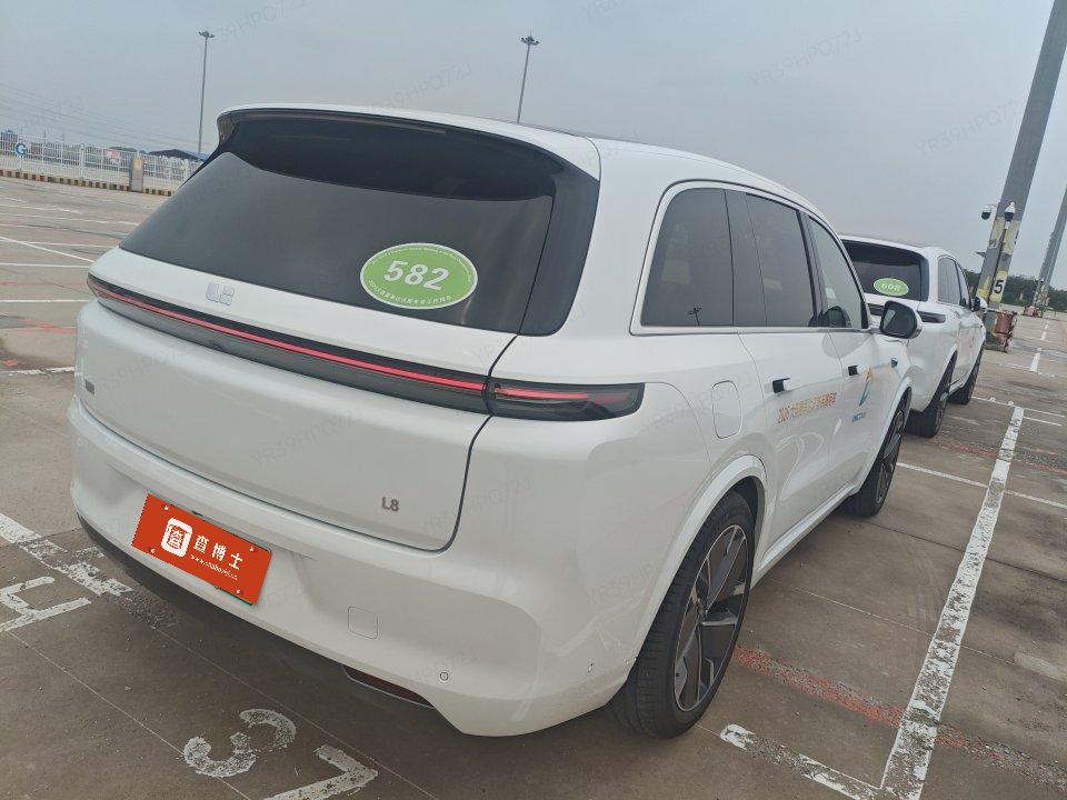2025 Li Auto L8 Max — 4