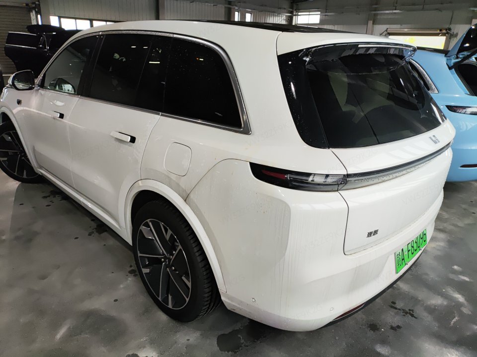 2025 Li Auto L8 Max — 3
