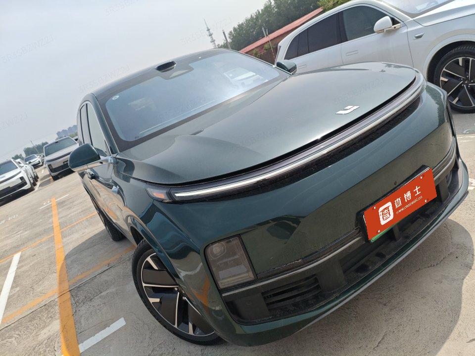 2025 Li Auto L8 Ultra — 2