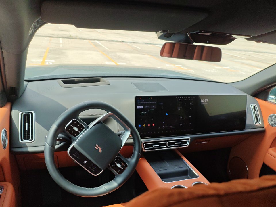 2025 Li Auto L8 Ultra — 5