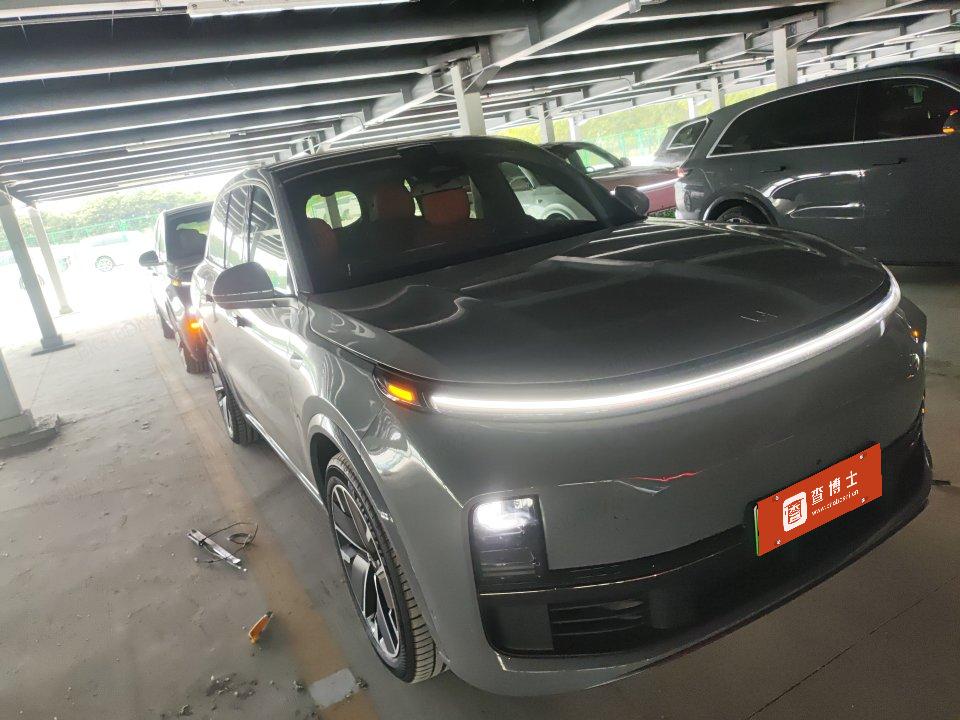 2025 Li Auto L8 Ultra — 2