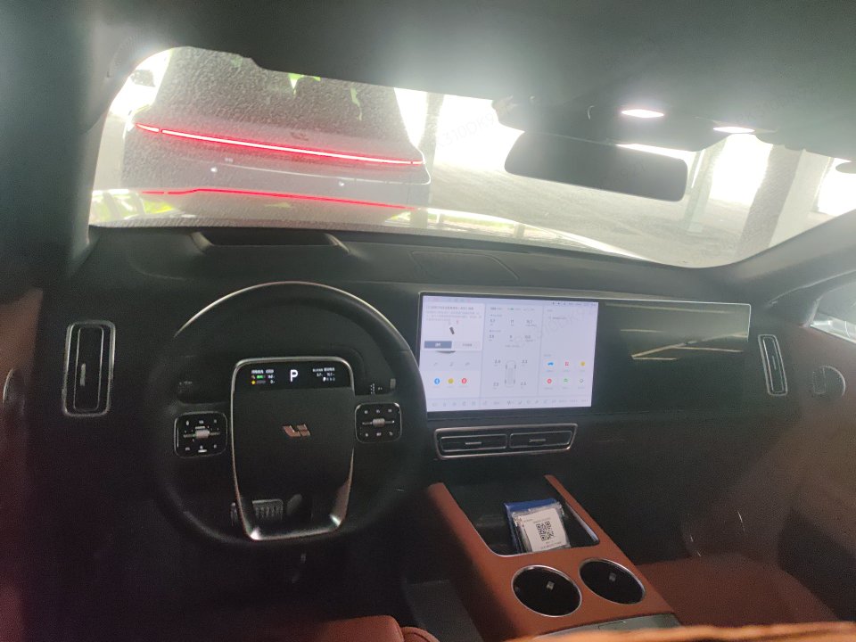 2025 Li Auto L8 Ultra — 5
