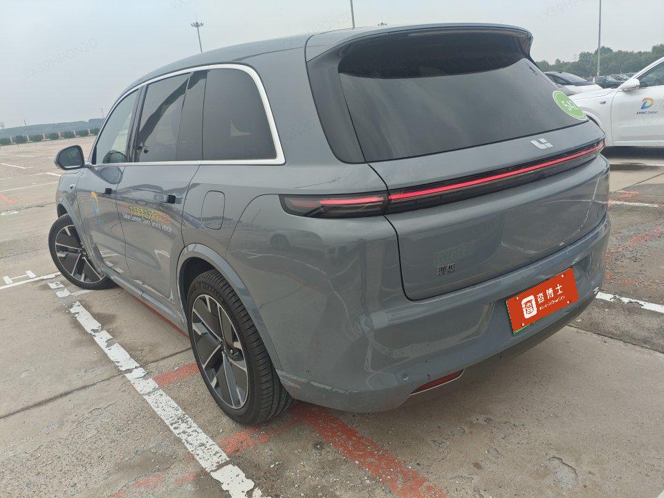 2025 Li Auto L8 Ultra — 3