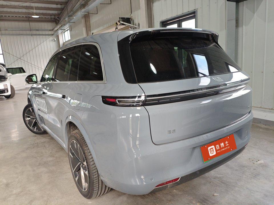 2025 Li Auto L8 Ultra — 3