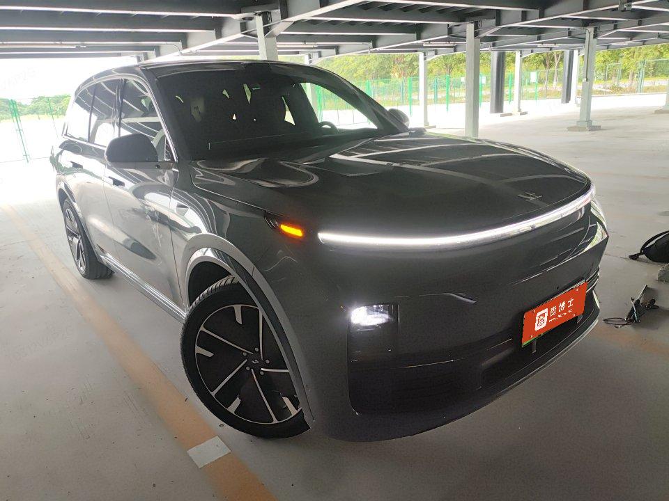 2025 Li Auto L8 Ultra — 2