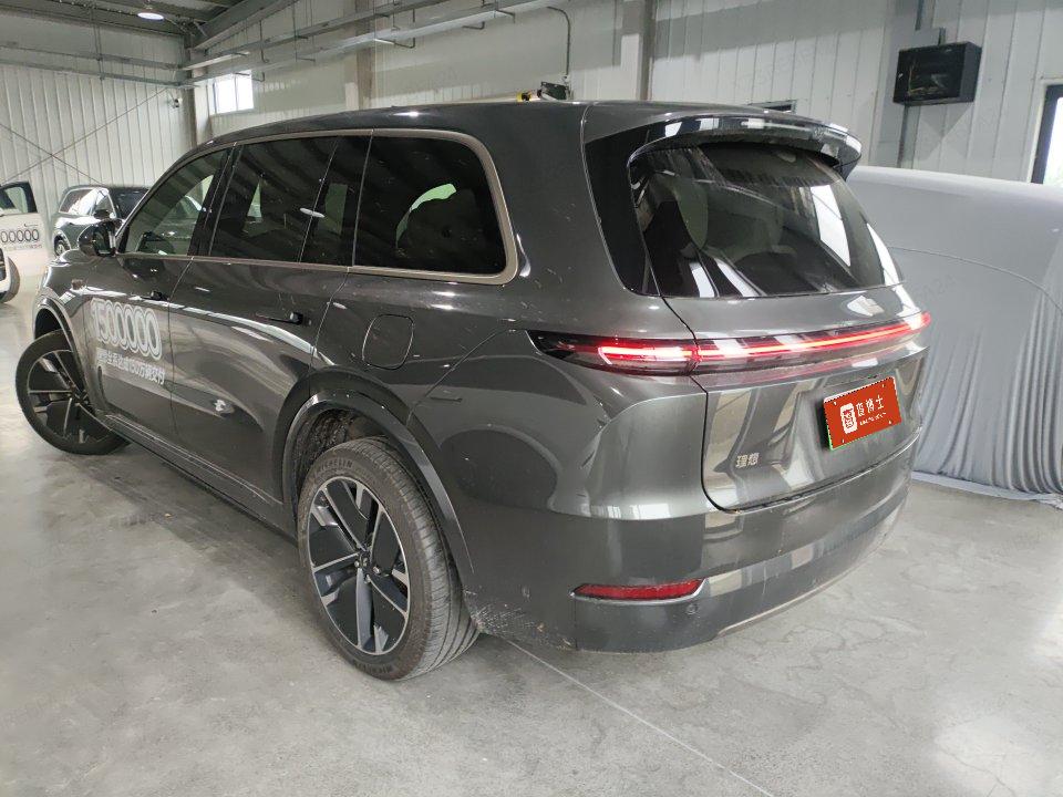 2025 理想L9 Ultra — 3