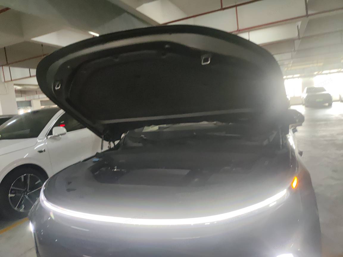 2025 Li Auto L9 Ultra — 8