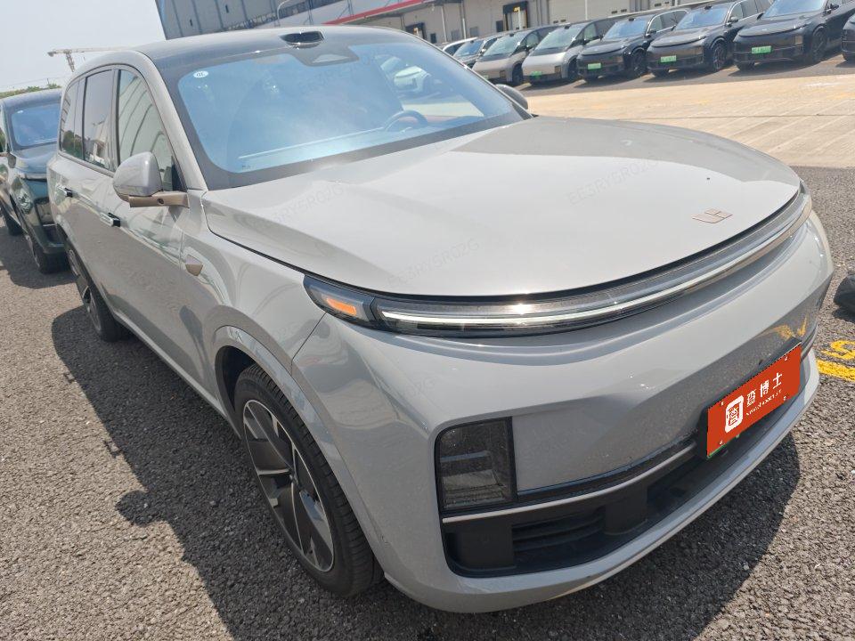 2025 Li Auto L9 Ultra — 2